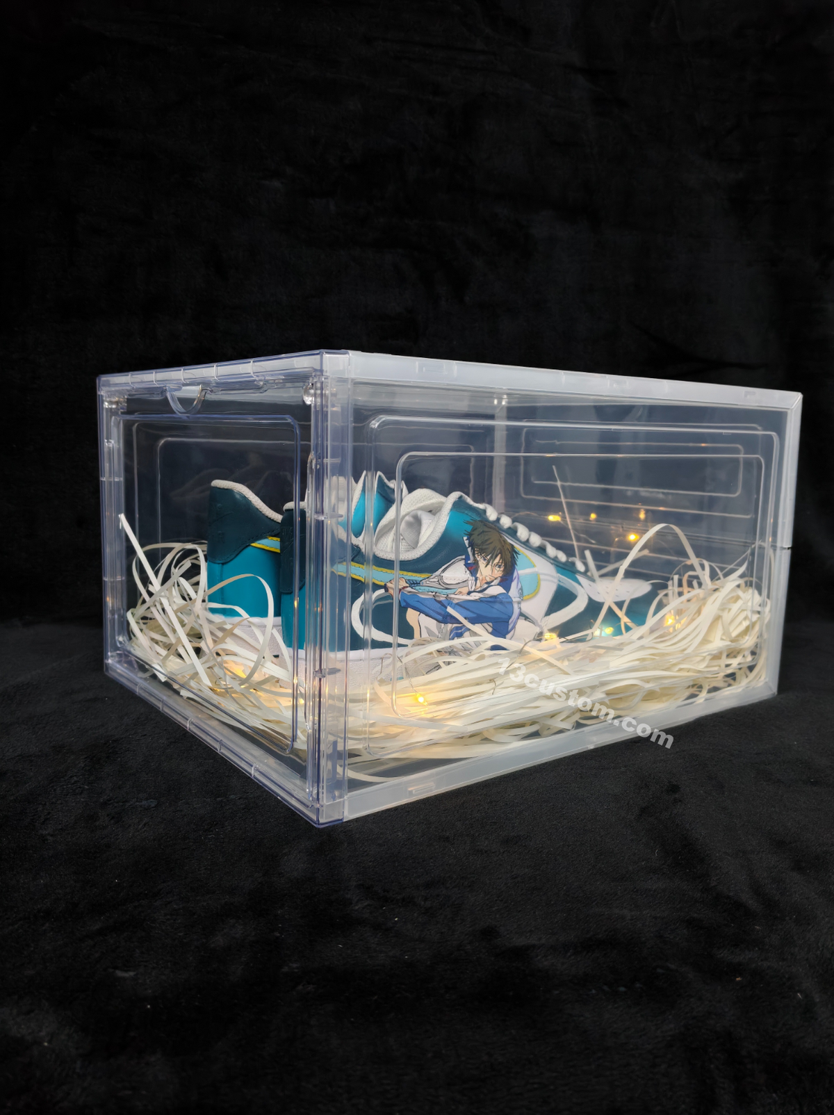 Sneaker Gift & Display Case – LED Lights + Anti-Yellowing Protection