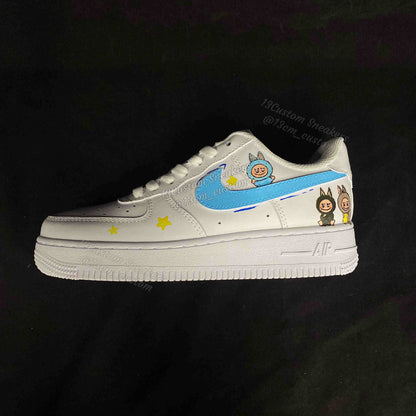 0696-LABUBU logo azul y amarillo