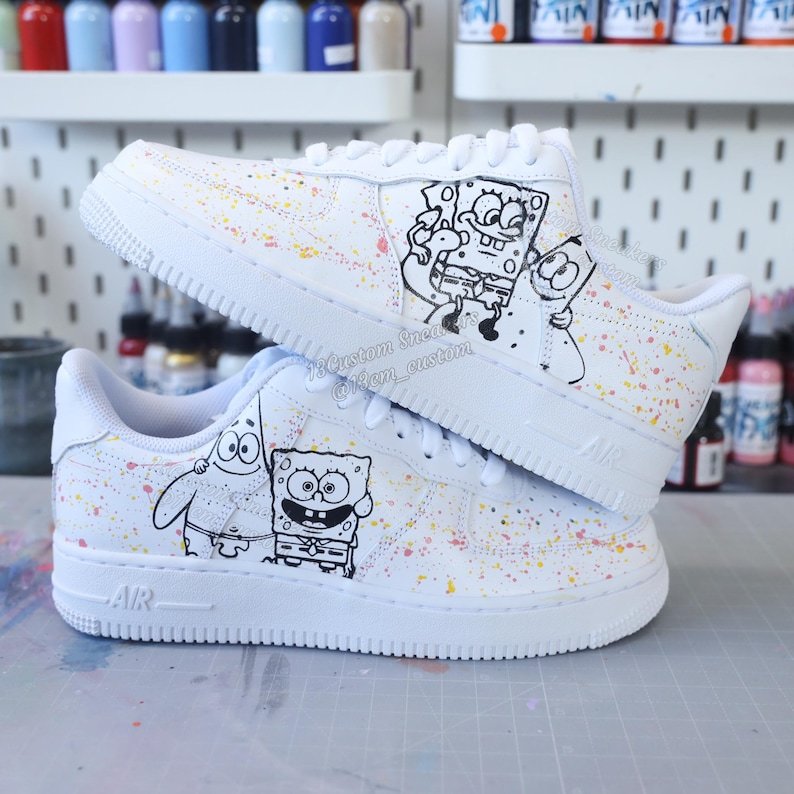 0683-Bob Esponja líneas en blanco y negro + punteado