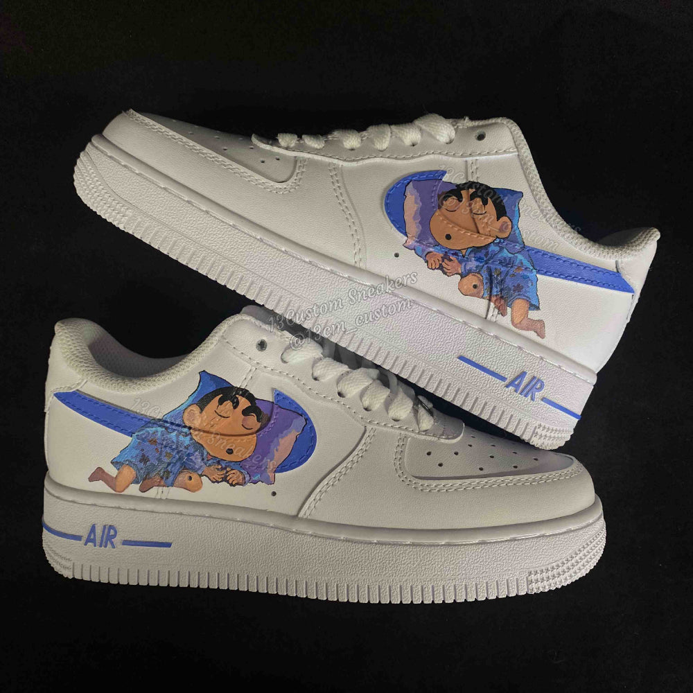 0552- Crayon Shin-chan azul durmiendo