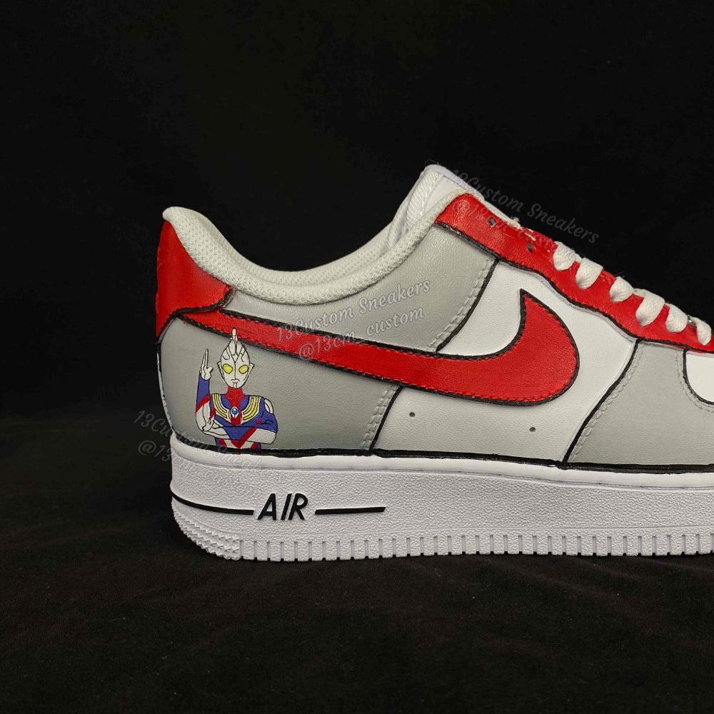 0559-Ultraman graurot Kinderschuhmodell